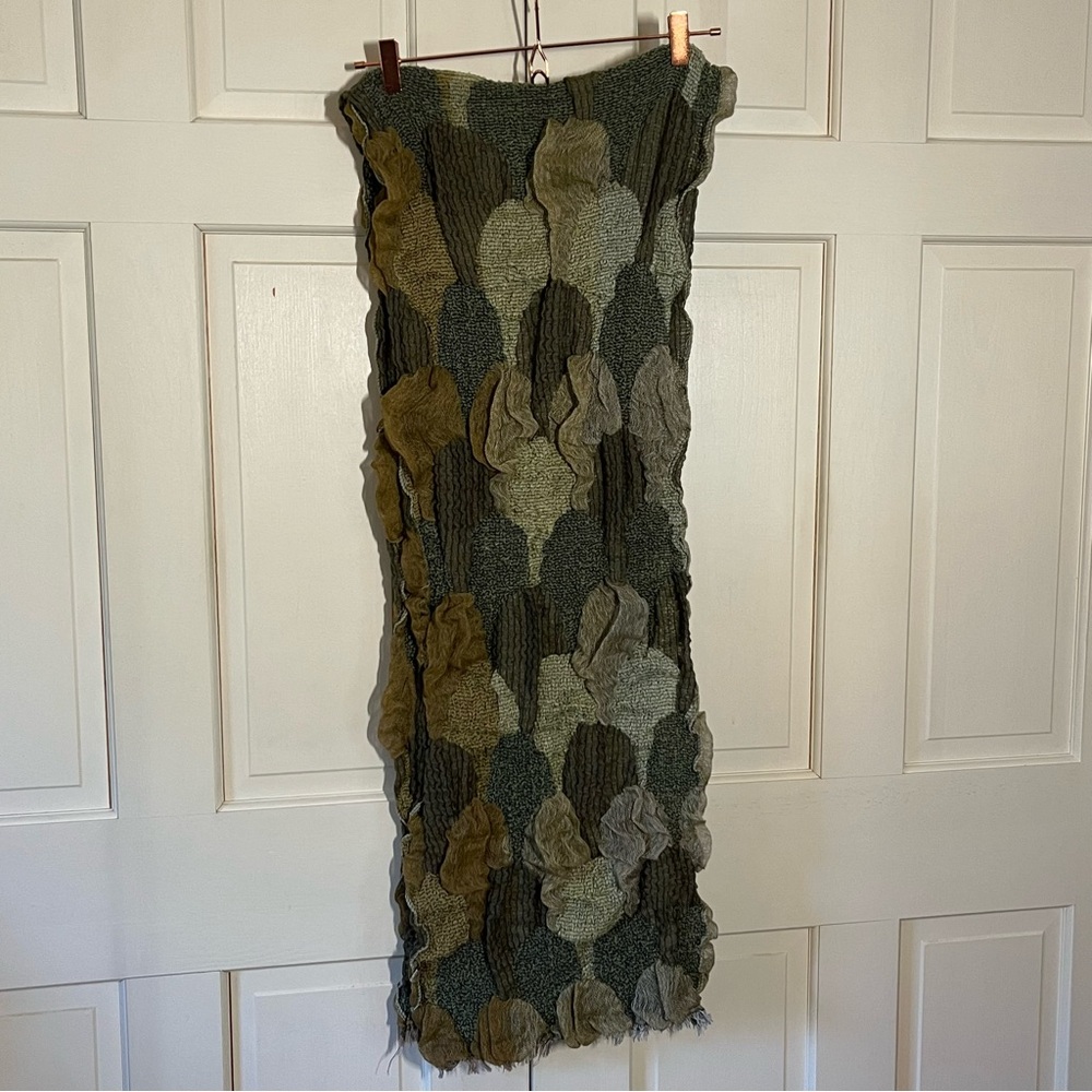 Green Textured Scarf